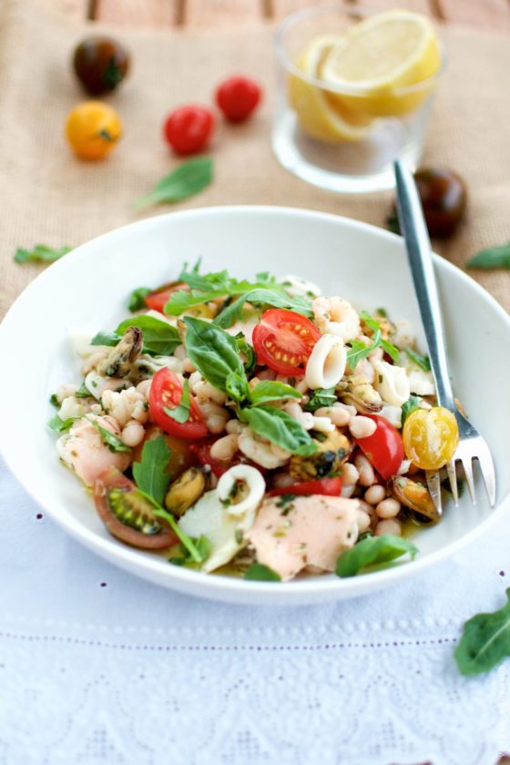 Salade de haricots et fruits de mer à l'italienne
