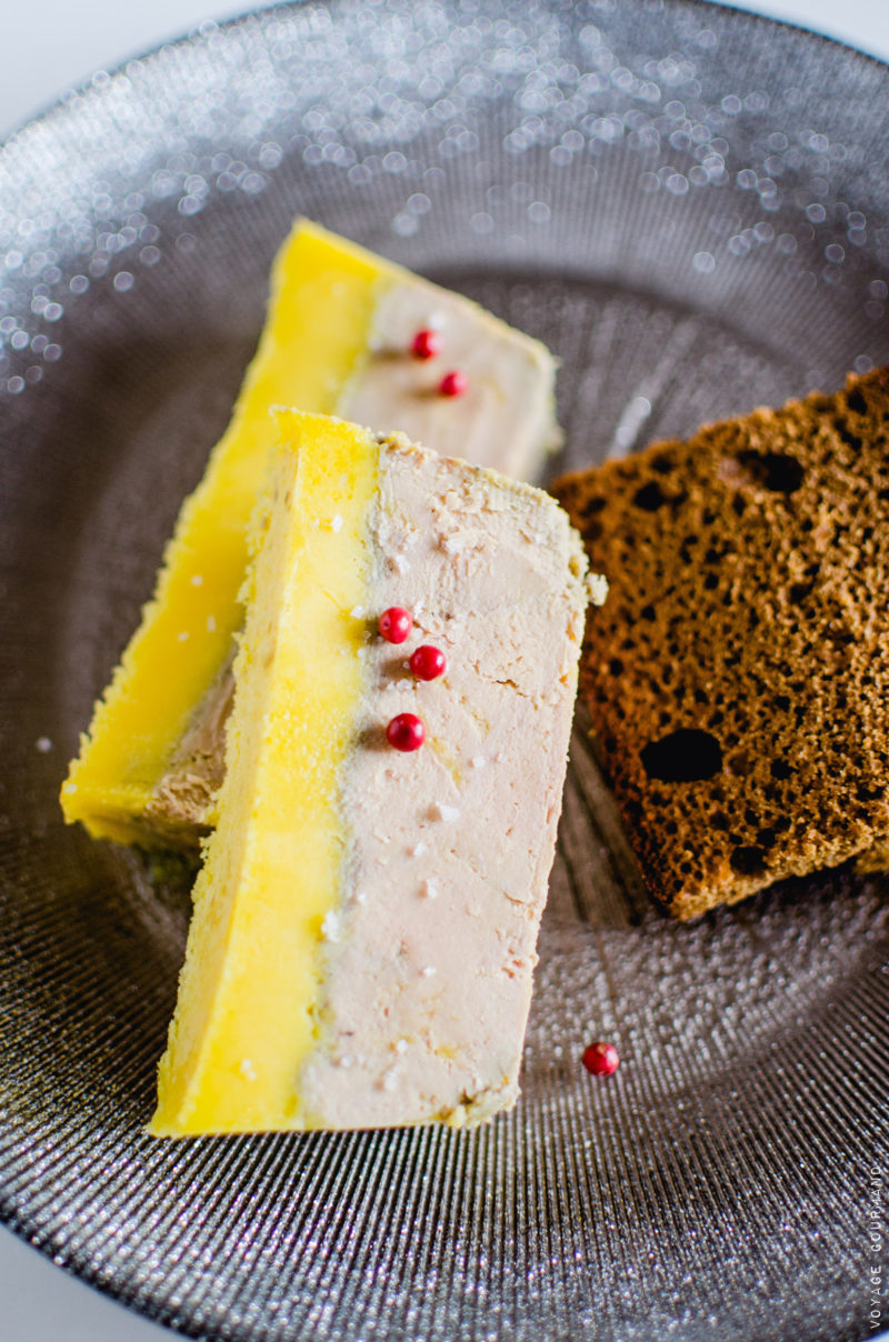 Foie gras en terrine au muscat et à l’armagnac, façon Michel Guérard